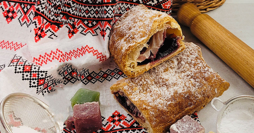 Strudel with sour cherries
